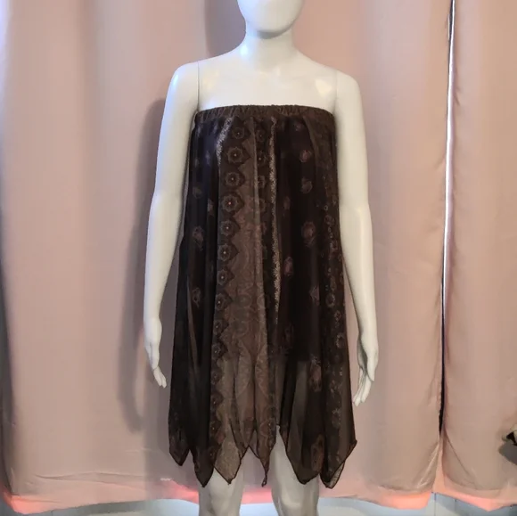 ### NWT-UPC ROMWE Asymmetrical Floral Skirt - Picture 4 of 5